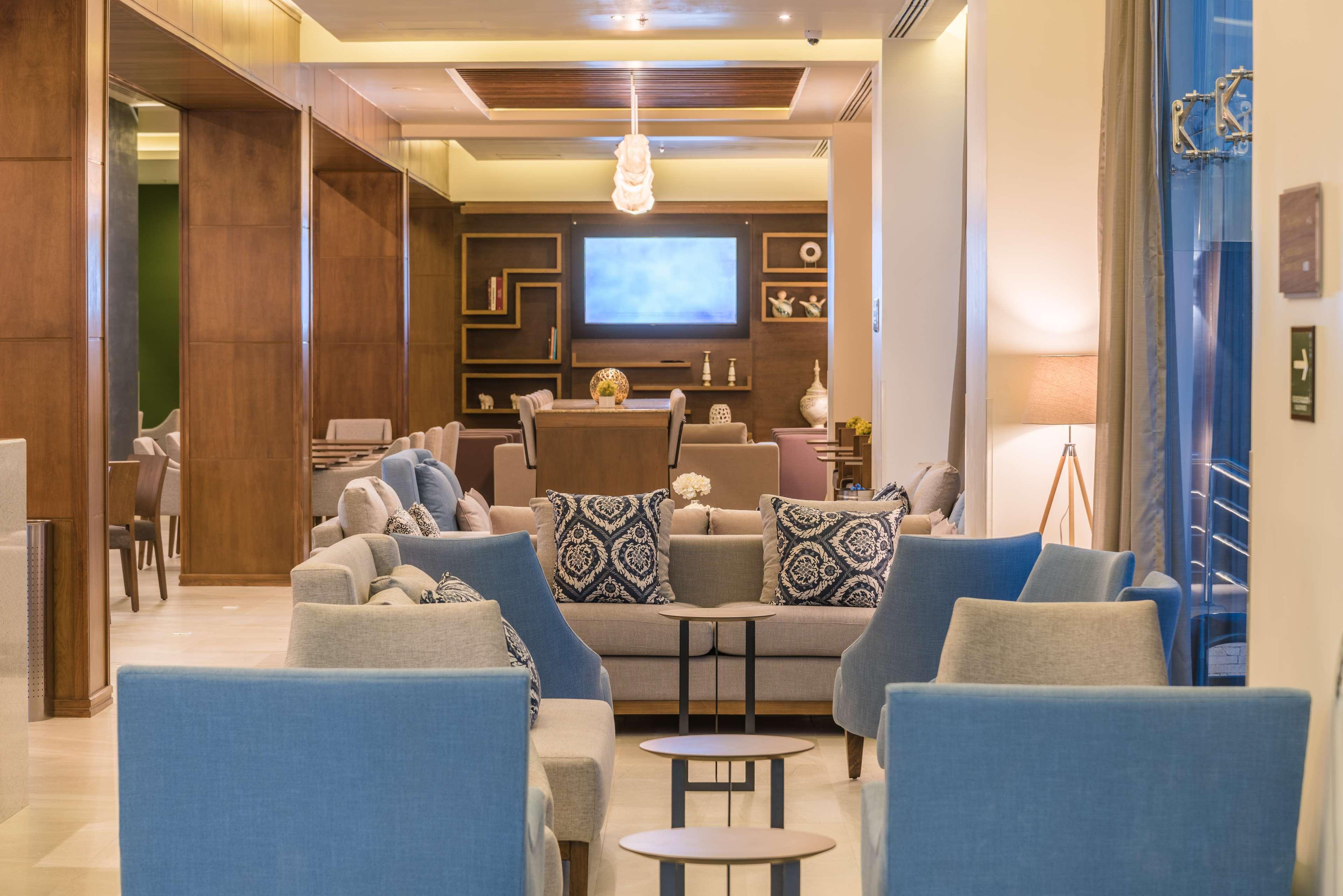 Hampton Inn & Suites By Hilton Salamanca Bajio Exterior photo